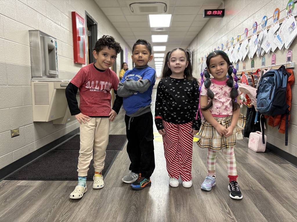 students dressed up for TDA Homecoming