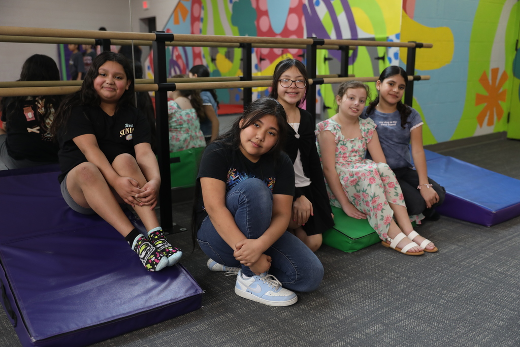Classroom Spotlight🌟: In Randi Allen’s Dance and Tumbling classroom at City Park School, students stay active while building strength, coordination, and confidence! From practicing light gymnastics skills and learning exciting dances to jumping on the trampoline and participating in fun exercises, every class is full of movement, energy, and smiles.