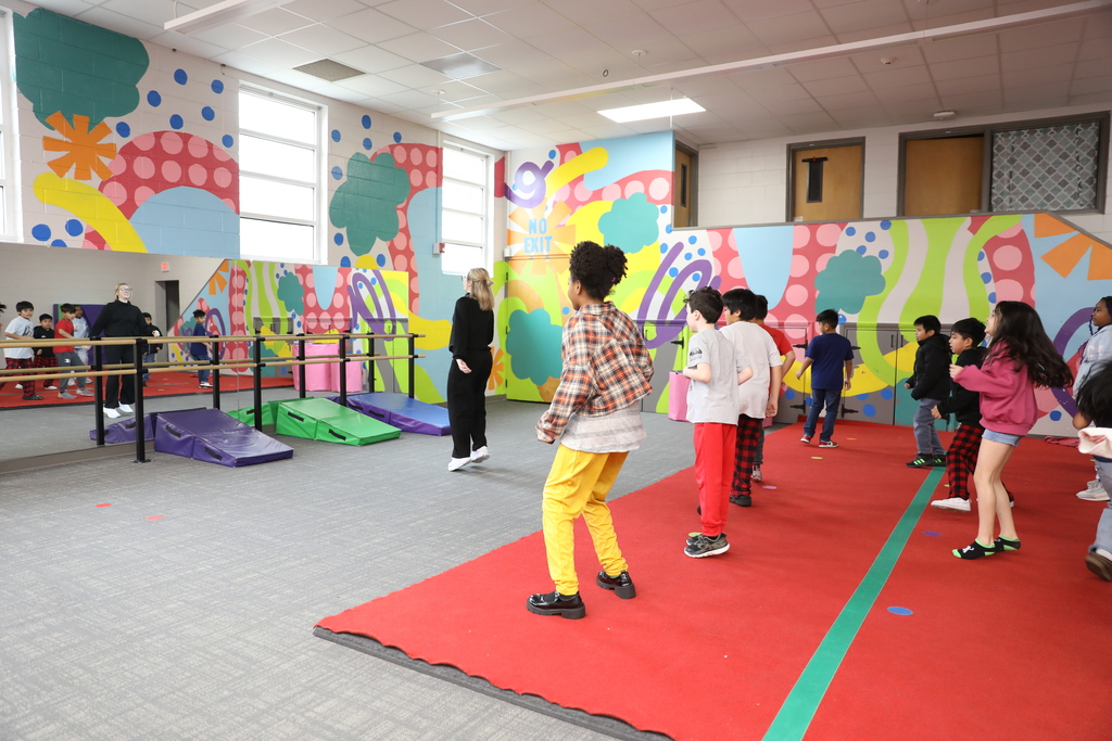Classroom Spotlight🌟: In Randi Allen’s Dance and Tumbling classroom at City Park School, students stay active while building strength, coordination, and confidence! From practicing light gymnastics skills and learning exciting dances to jumping on the trampoline and participating in fun exercises, every class is full of movement, energy, and smiles.