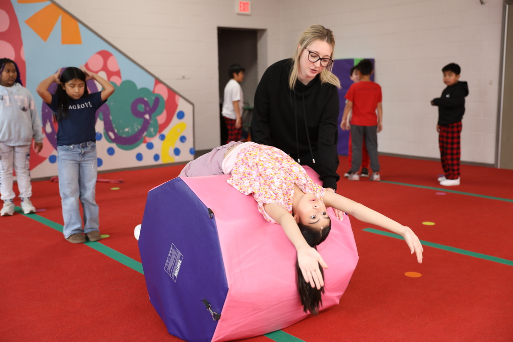Classroom Spotlight🌟: In Randi Allen’s Dance and Tumbling classroom at City Park School, students stay active while building strength, coordination, and confidence! From practicing light gymnastics skills and learning exciting dances to jumping on the trampoline and participating in fun exercises, every class is full of movement, energy, and smiles.