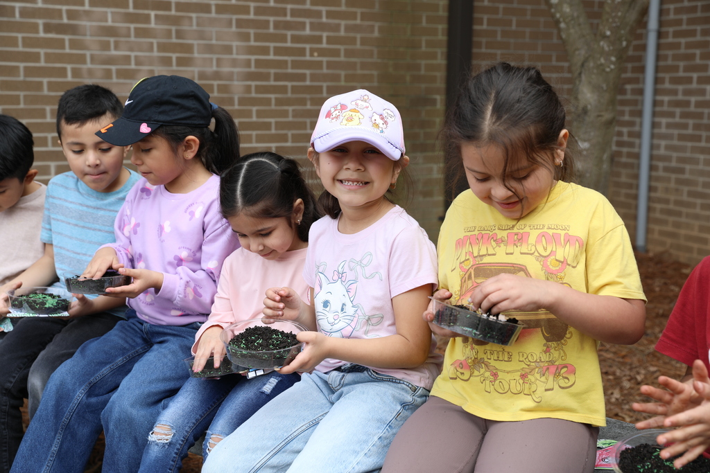 Classroom Spotlight🌟: Students in Cameron Lynch's classroom at Roan School learned about what plants need in order to grow. They discussed how plants need space, soil, water, air, and sunlight to stay healthy. Students then planted their own seeds and talked about how they will take care of them as they grow. The activity gave students a hands-on way to explore plant life and practice observing living things.