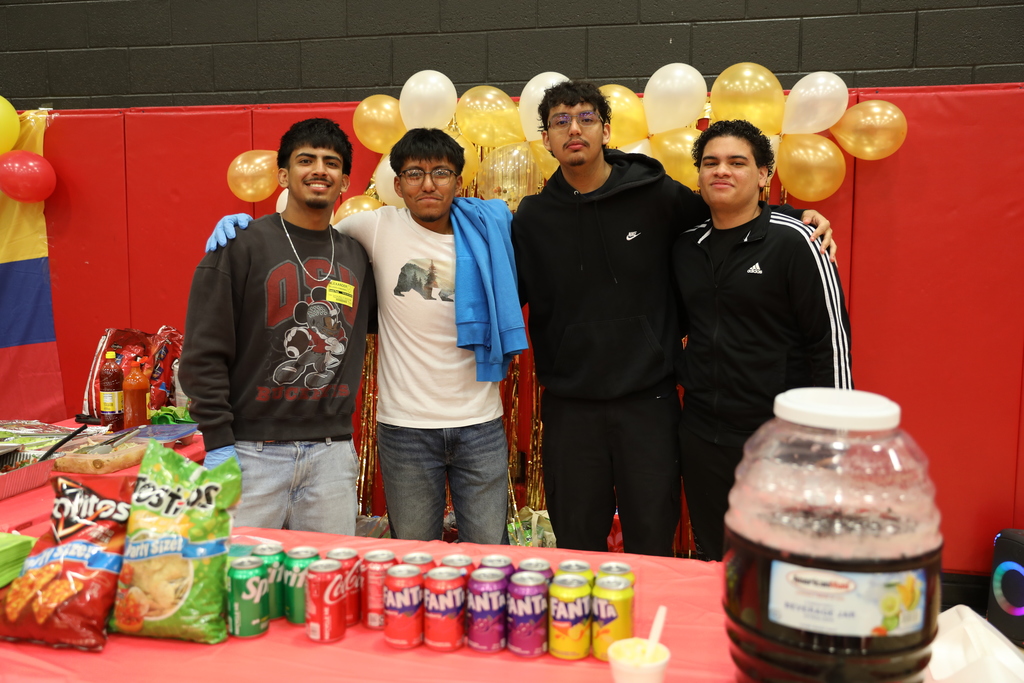 Students in the 3DE program at The Dalton Academy put their creativity and entrepreneurial mindset on display during today’s Market Square event. As part of the challenge, they designed their own businesses and products to sell, gaining hands-on, real-world experience. Many students even sold out of their items! #LearnLeadSucceed