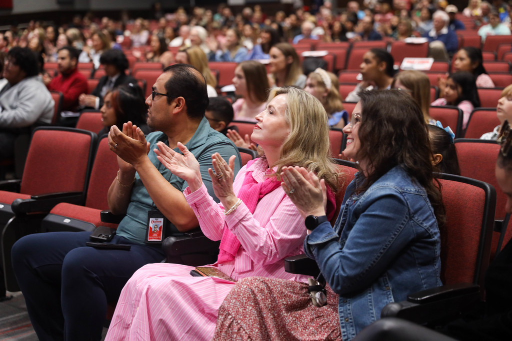 Dalton Reads AND Writes!✏️✨  Dalton Public Schools held its annual Young Georgia Authors celebration on Wednesday, March 25, at Hammond Creek Middle School. Students from across the district were recognized for their outstanding writing achievements during the event, which honored winners at the school, district, and Northwest Georgia RESA (Regional Educational Service Agency) levels.  The Young Georgia Authors (YGA) writing competition encourages students from kindergarten through 12th grade to develop their writing skills and express their creativity. School-level winners were recognized first, followed by district winners, and finally the Northwest Georgia RESA winners. Students who earned RESA honors will advance to the state-level competition, which will take place next month.  Read more: https://www.daltonpublicschools.com/article/2785744