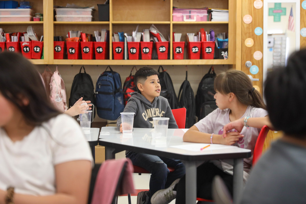 Classroom Spotlight: In Crystal Torres’ classroom at Blue Ridge School, students are diving into hands-on science by exploring different types of reactions. Through a class lab, they mixed baking soda and vinegar to observe a chemical reaction, and combined sugar and water to compare how each mixture behaved.