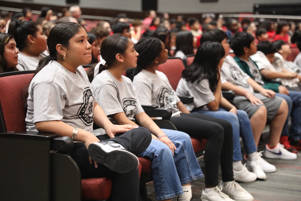Recently, all fifth-grade students across the district visited Hammond Creek Middle School for their Tiger Tours! During their visit, students explored the campus, connected with staff and current students, discovered available courses, and got answers to their questions about middle school. Our future Tigers had an amazing time learning, exploring, and making new friends!