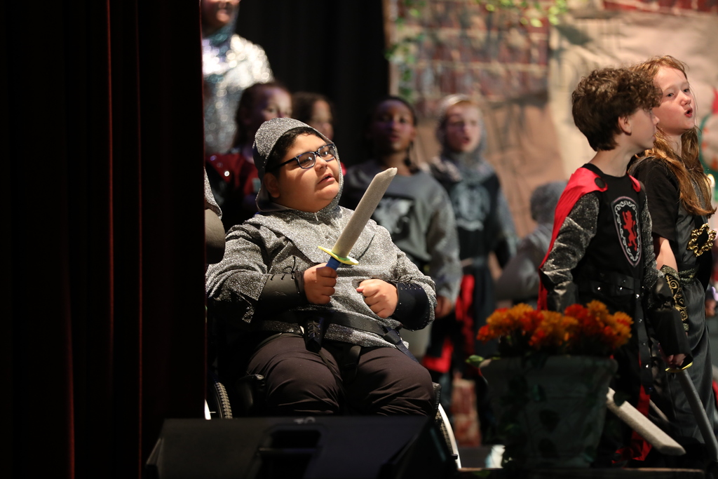 City Park School recently brought imagination to life with their performance of "Imagine a Dragon!" 🐉✨  The story follows a group of innkeepers trying to save the Dancing Dragon Inn by spreading rumors of a dragon’s return—only to attract fame-seeking heroes and an army of princesses. Along the way, the production explores themes of honesty, imagination, and bravery.  We are proud of the students, teachers, and staff who worked hard to bring this production to life. Thank you to everyone involved for a wonderful performance!