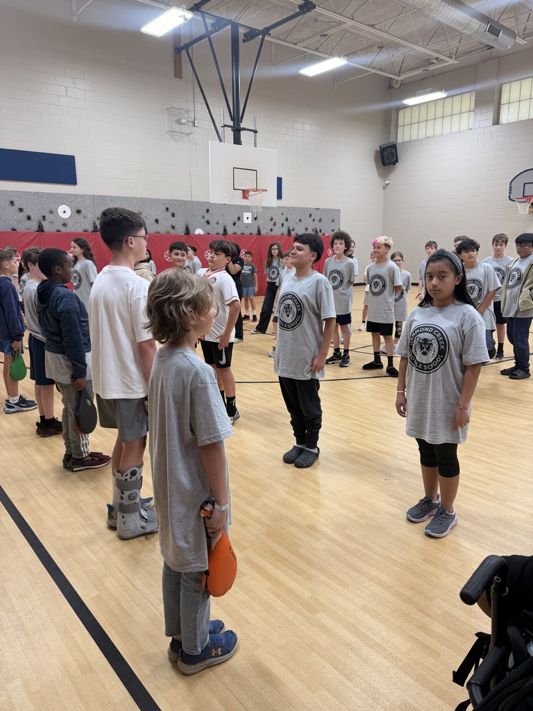 kids doing martial arts