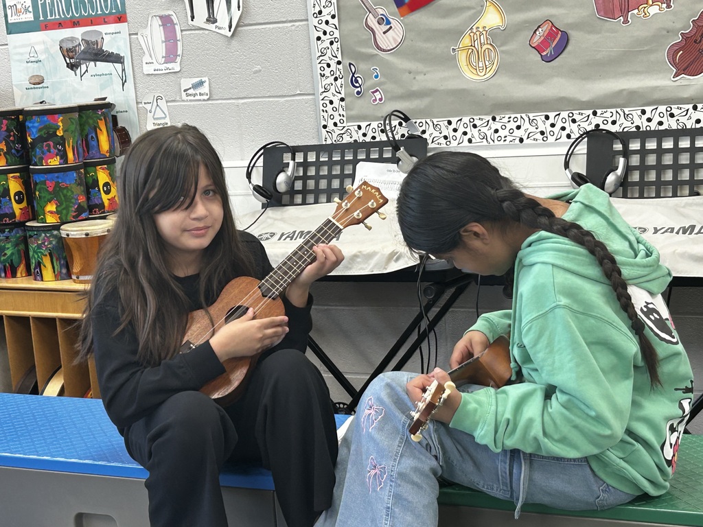students with ukelele