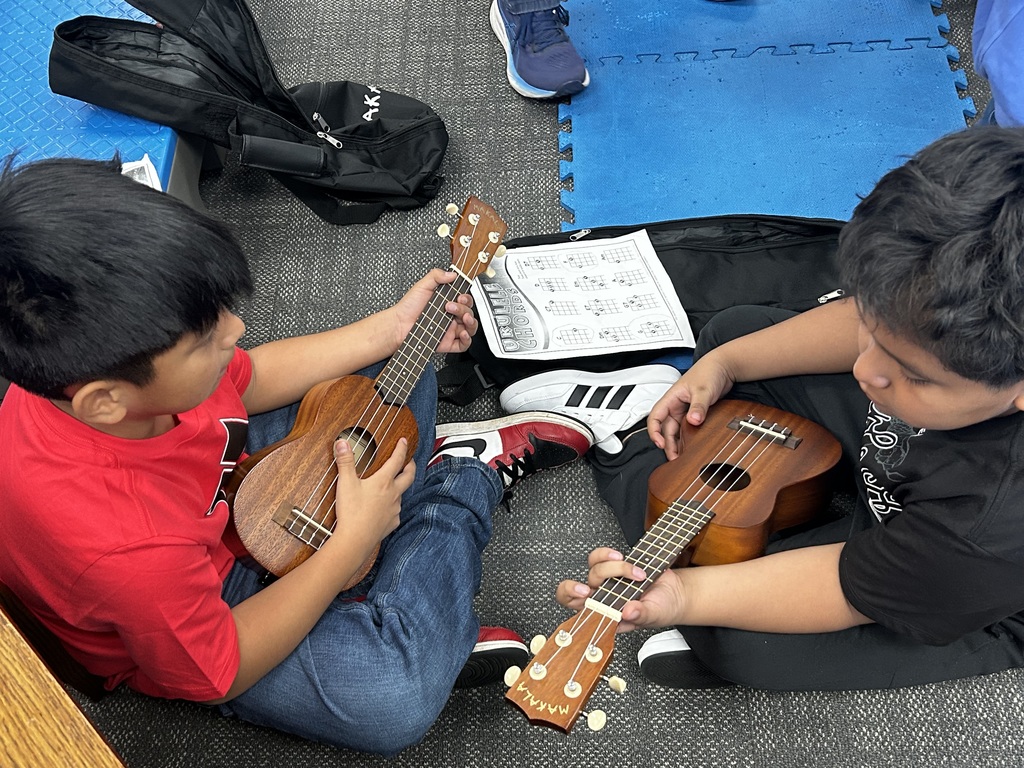 students with ukelele