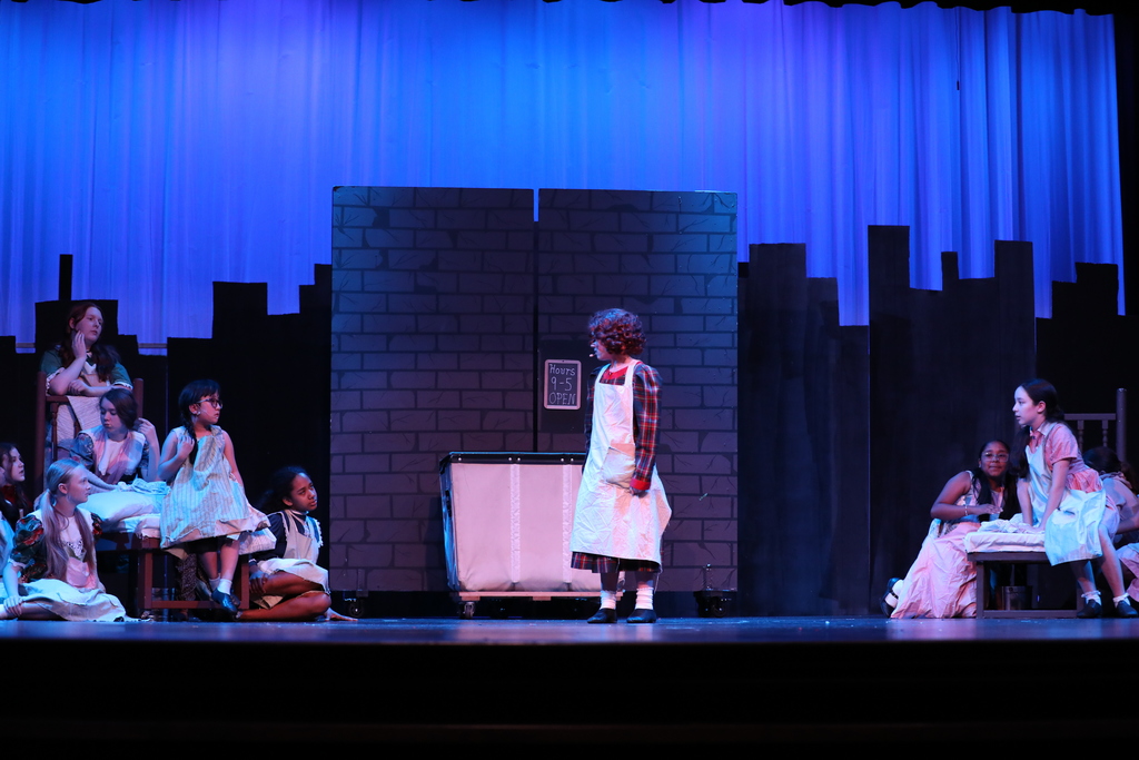 Hammond Creek Middle School’s talented theatre students are bringing the classic musical Annie Jr. to life! 🌟 Come support these hardworking performers as they sing, dance, and shine on stage in this heartwarming production.  Join us for an unforgettable show full of energy, laughter, and amazing student talent—you won’t want to miss it! 🎭✨  📅 Performance Dates: • Friday, April 17 at 6:00 PM • Saturday, April 18 at 6:00 PM • Sunday, April 19 at 2:30 PM  We hope to see you there!