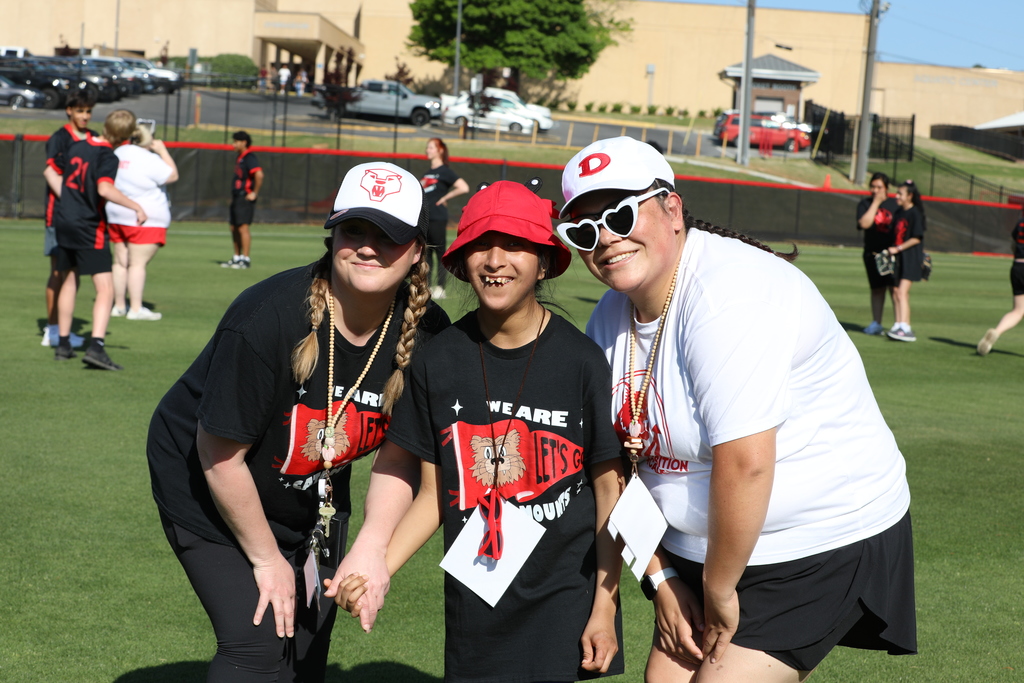 What a great day on the diamond! ❤️⚾ Last week, the Dalton High Catamounts and Hammond Creek Tigers hosted the annual “Great Ones” Baseball Tournament at Dalton High School, and it was truly a special event. This year was even more exciting with Park Creek Cheetahs students joining in on the fun! From start to finish, the field was full of smiles, cheers, and incredible teamwork. Every swing and every play showed the heart and determination these students bring to the game. A big thank you to everyone who helped make this event such a meaningful tradition.