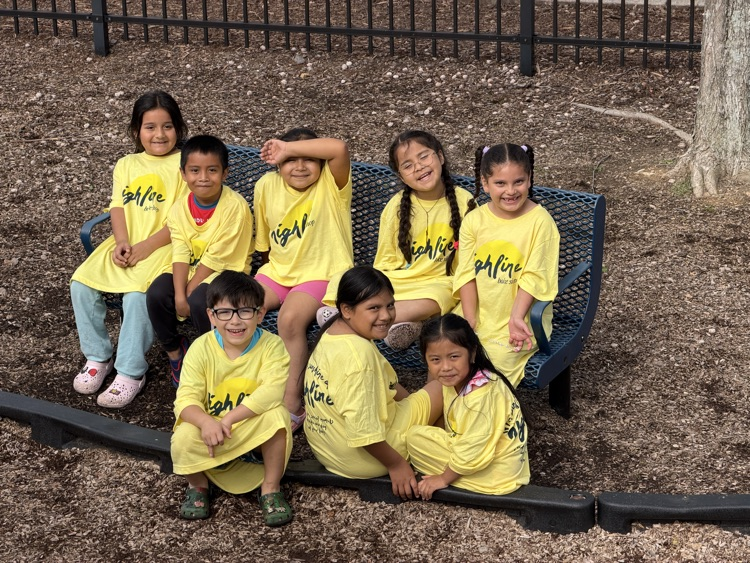 students at splash pad 