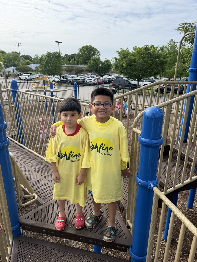 students at splash pad 