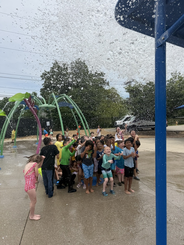 students at splash pad 
