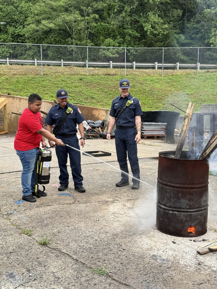 pictures from the Class 5 trip to Dalton Fire Department