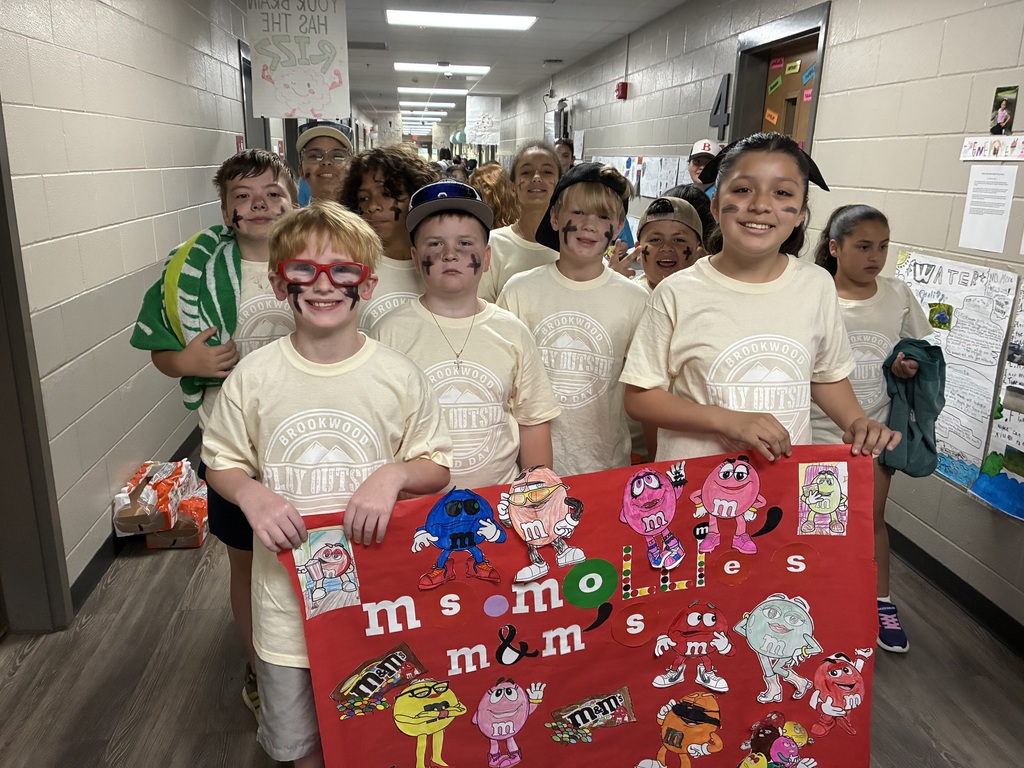 students at field day