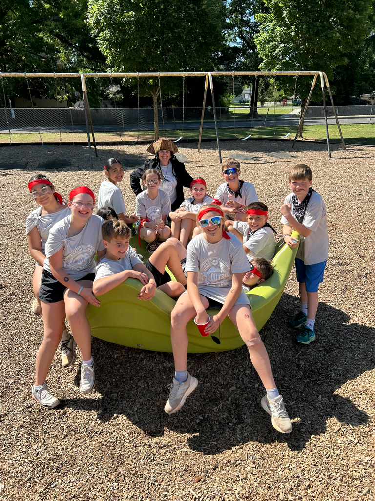 students at field day