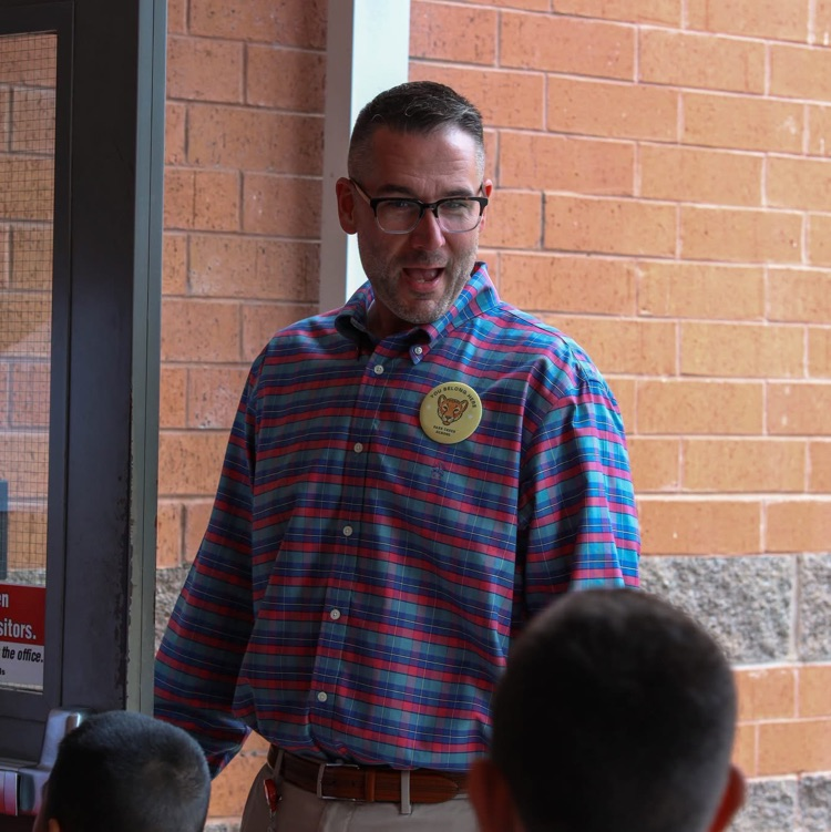 photos from meet your teacher event 