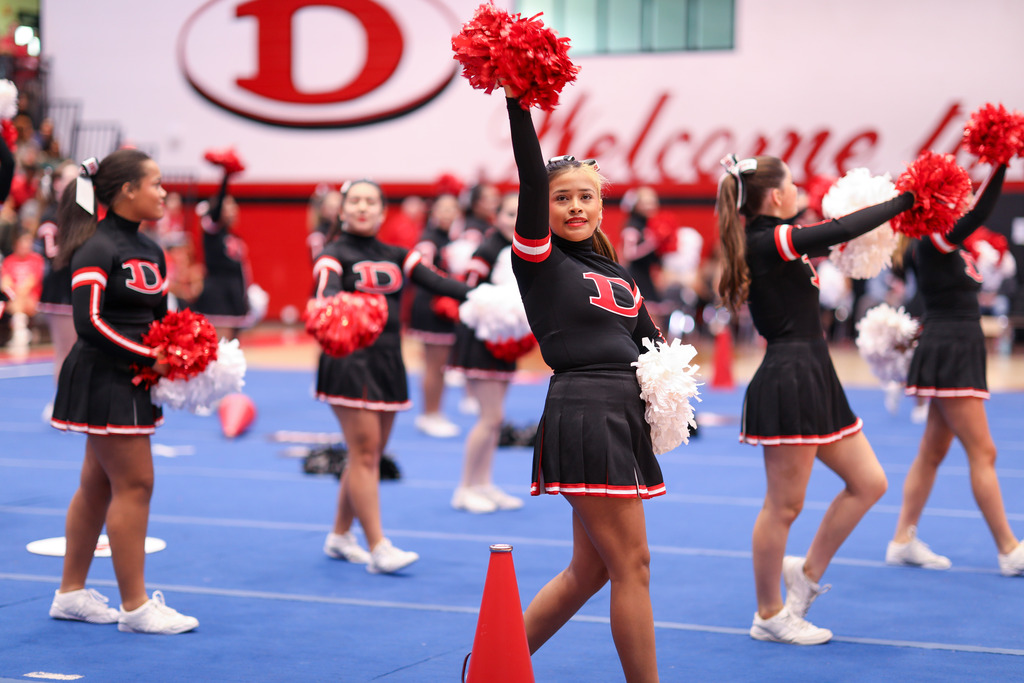 Loud pep rally, louder spirit 🐾 Great way to kick off Homecoming Weekend, Catamounts. Can't wait to see who takes the spirit stick tonight!