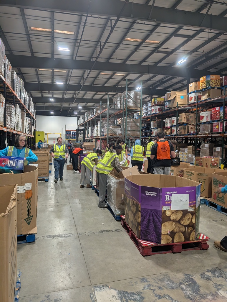 FBLA at Helping Harvest