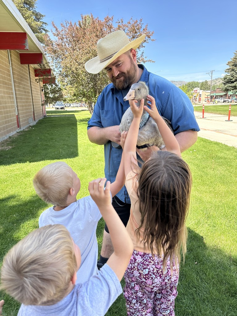 show and tell with goose and kids