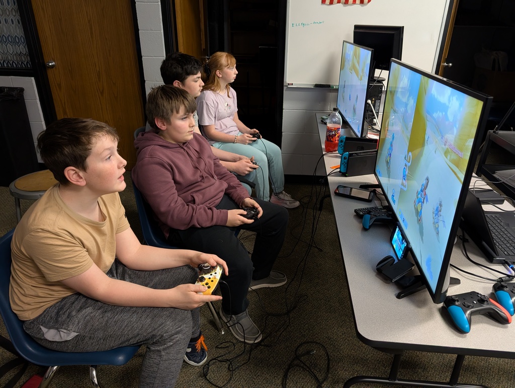 MS Mario Kart team competing