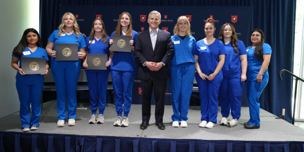 governor stein with students