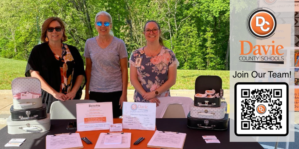 ladies at job fair