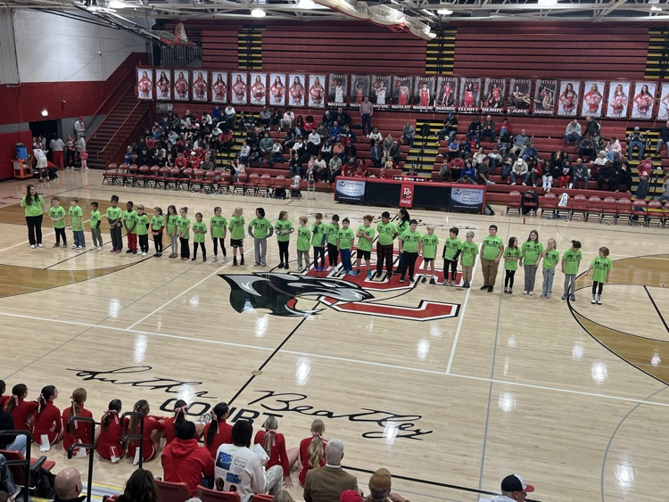 basketball club at halftime