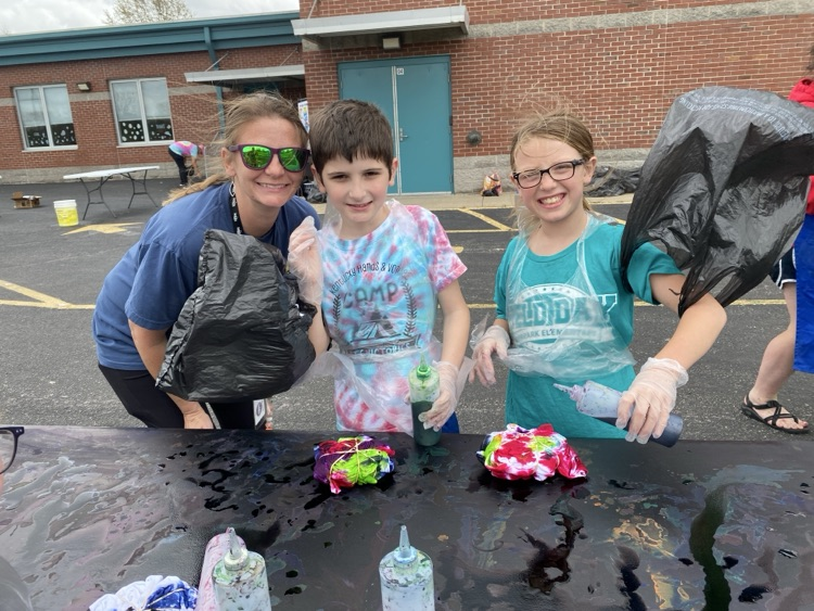 Tie-Dying Day 