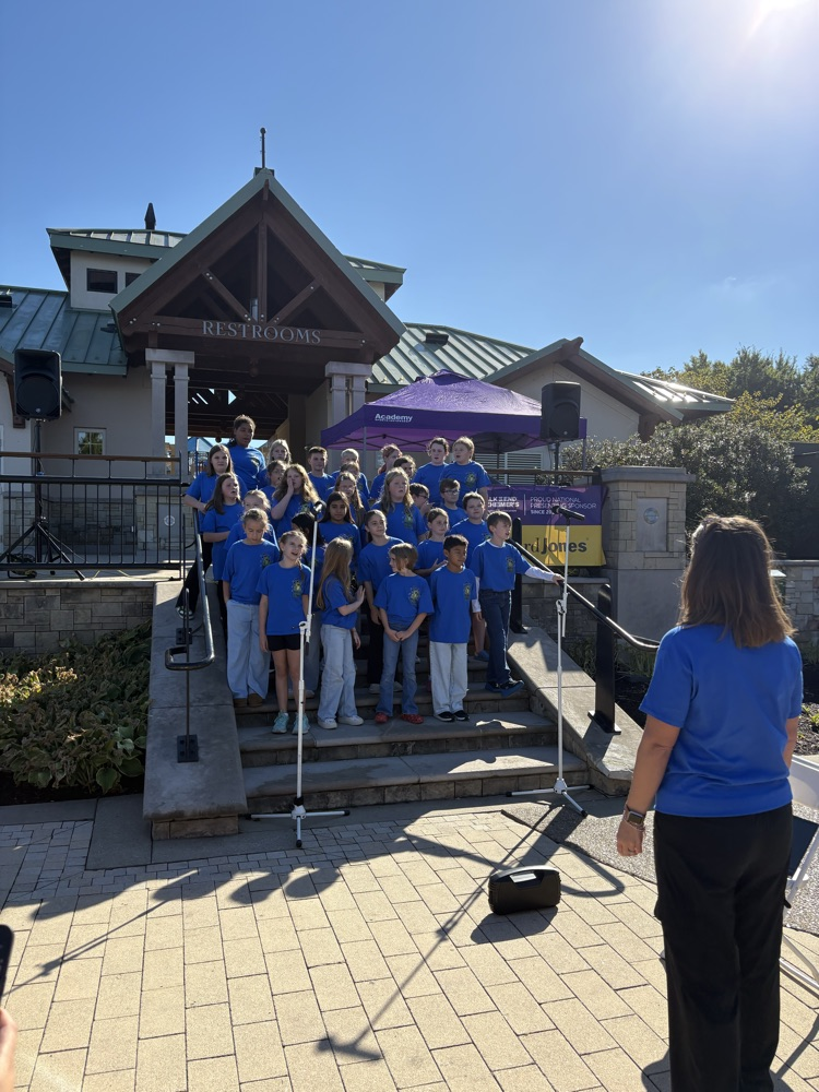 walk to end Alzheimer’s event and choir