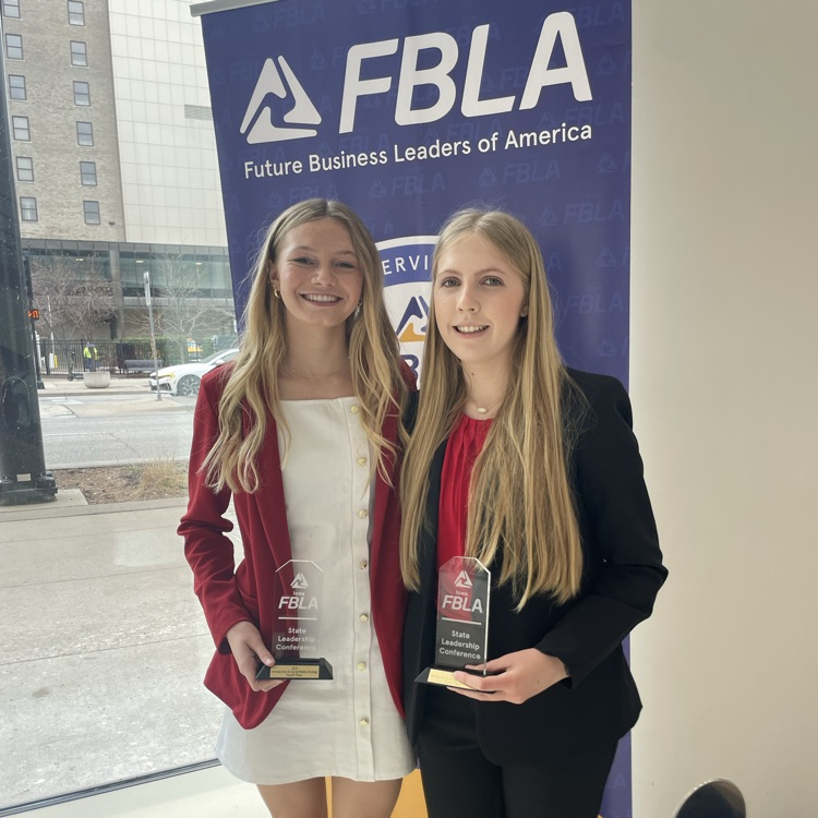 Claire Garland and Natalie Cook with their 4th place trophy! 