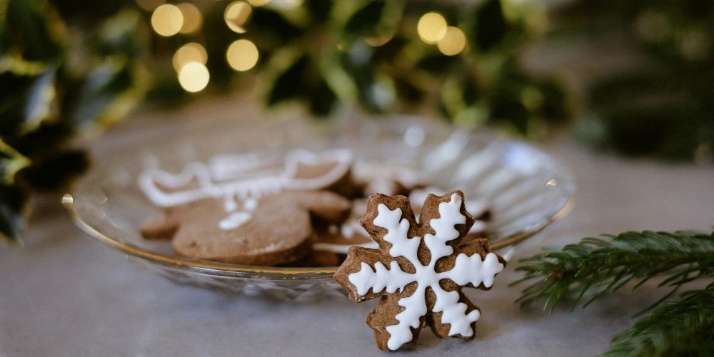 Snowflake holiday cookie and plate