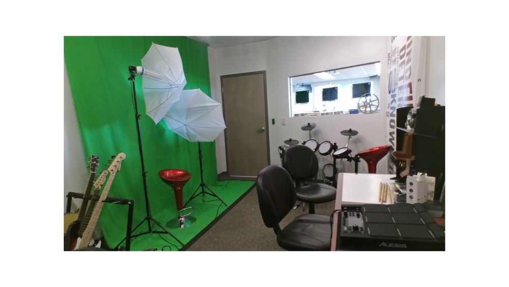 Picture of the recording studio in the library at WPJH