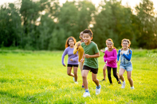 children running