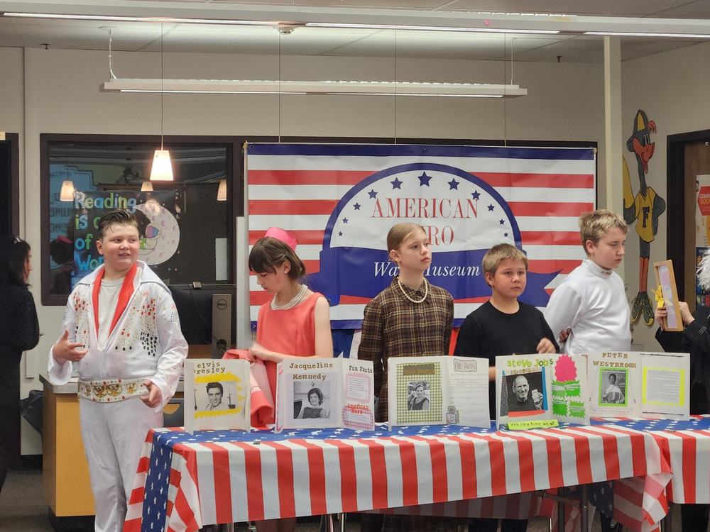 5th Graders Dressed as American Hero's