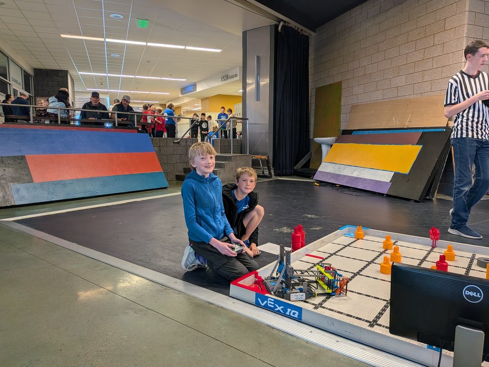 Upper grade students at the robotics competition.