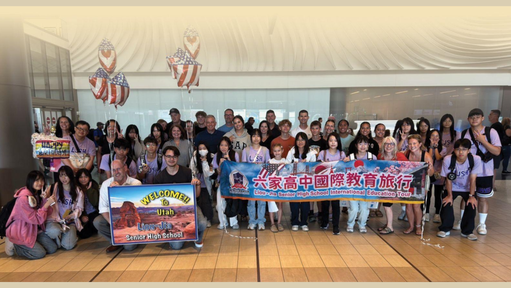 Taiwan students hosted by local Utah families