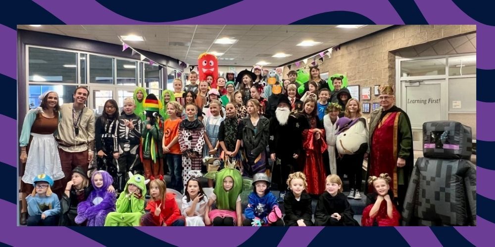 Hall and Cruz 4th grade classes on Halloween