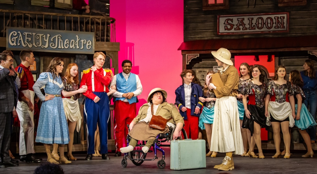cast of crazy for you