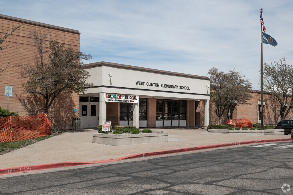 west-clinton-elementary-school-clinton-ut-primaryphoto