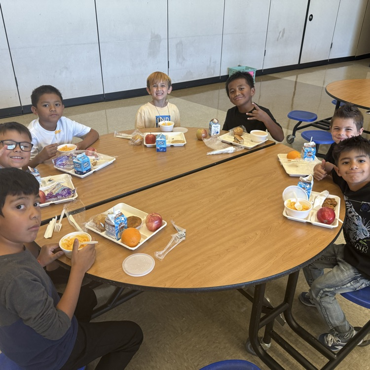 boys at lunch