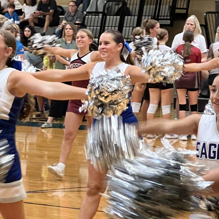cheerleaders cheering