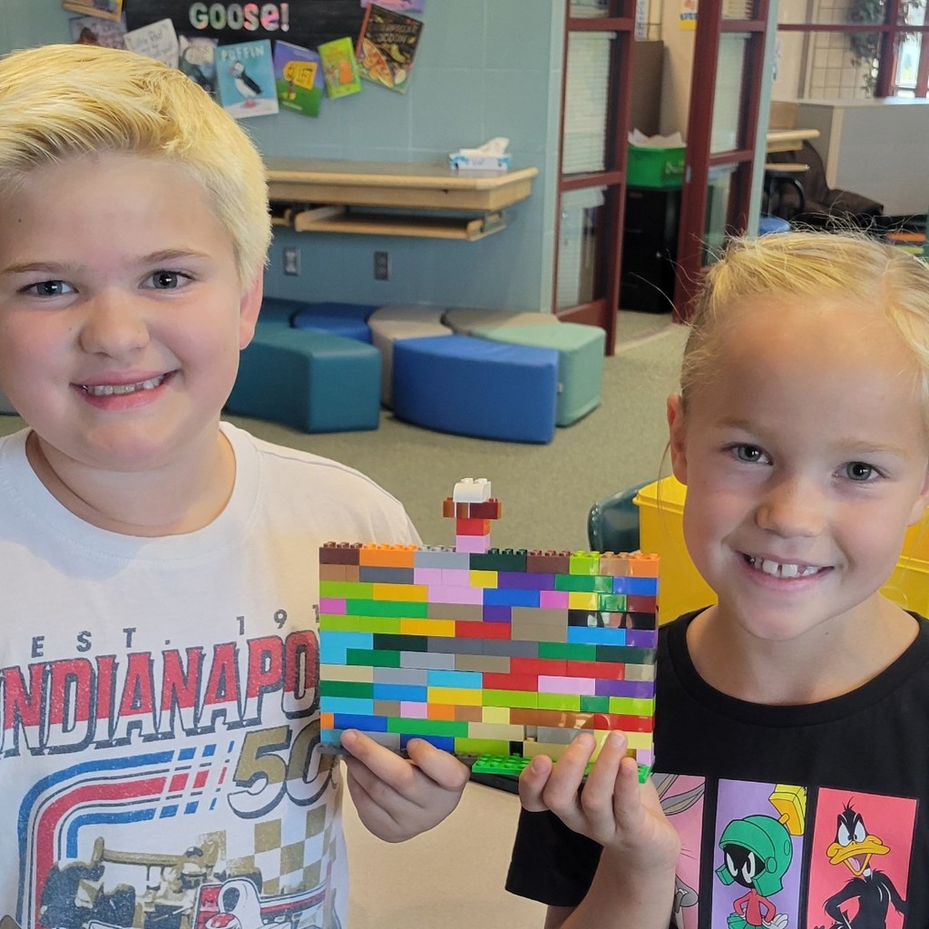 Students build with Legos in Library.