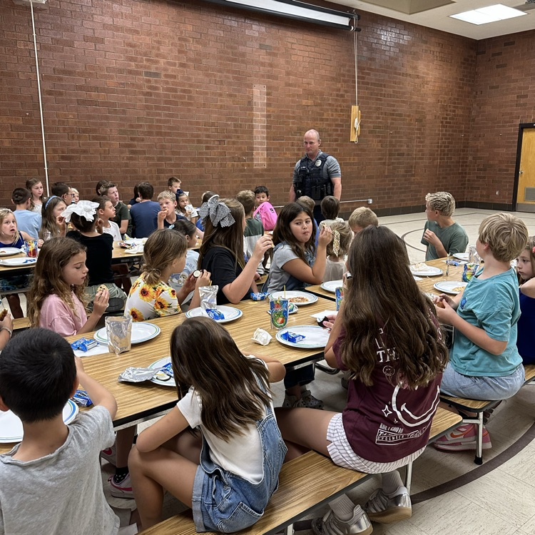 pizza with the principal 