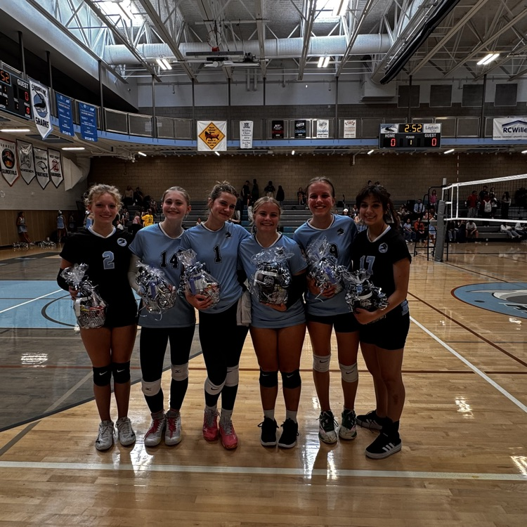 volleyball game picture of ninth grade girls
