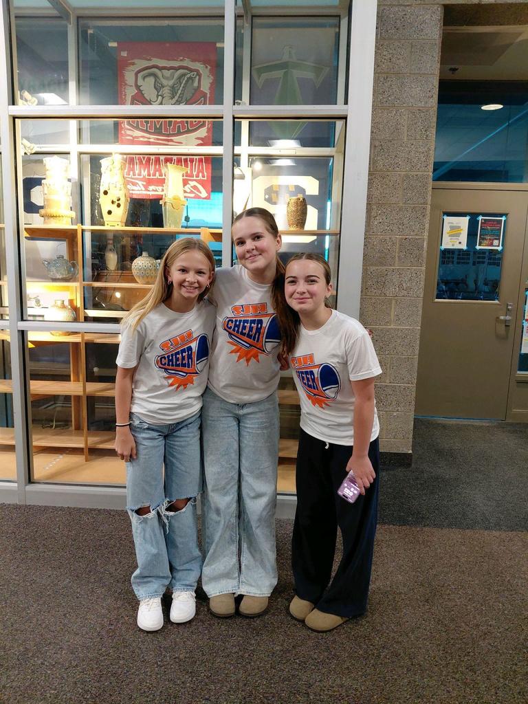 Cheer at Orchestra Fall Concert