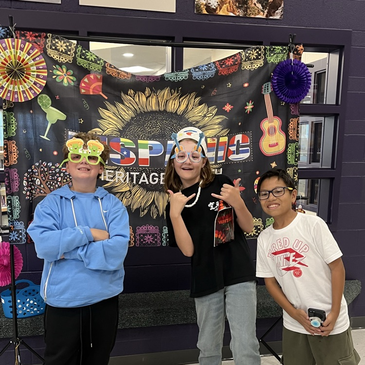 kids posed at Festival
