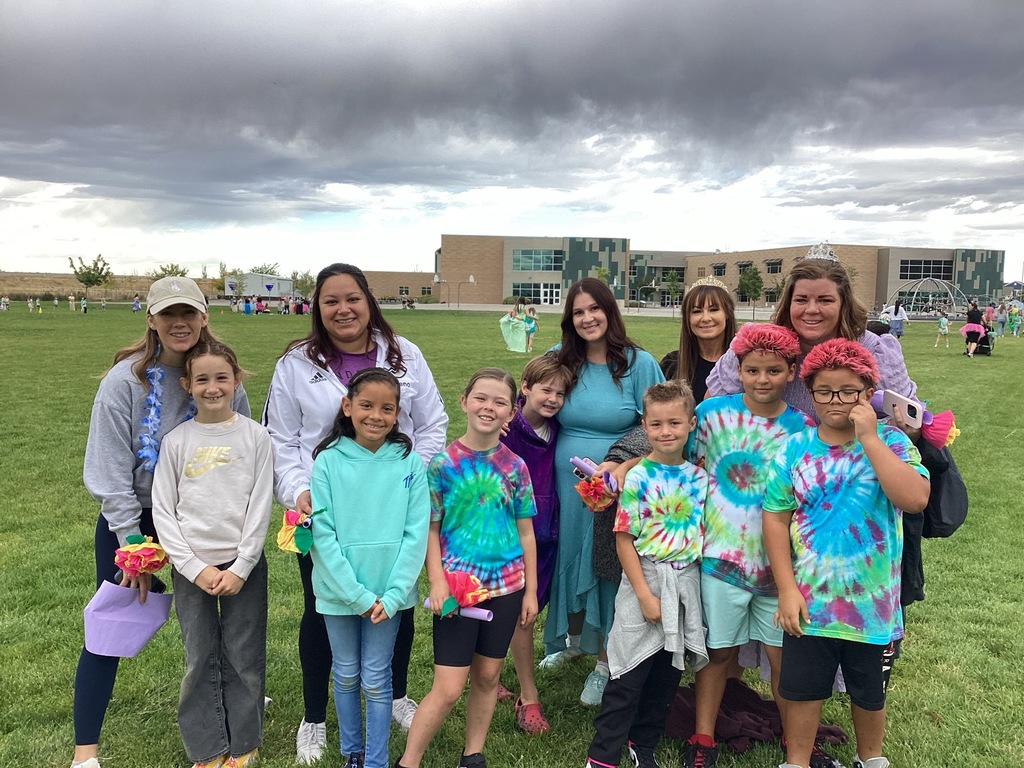 moms and students pictured outside
