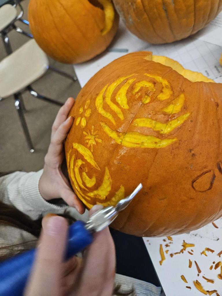 Pumpkin carving for Syracuse City Pumpkin Walk